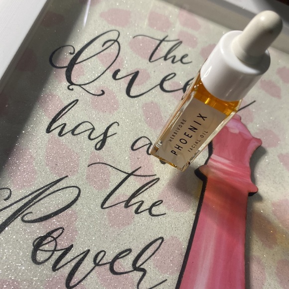 Herbivore face oil - Picture 5 of 5